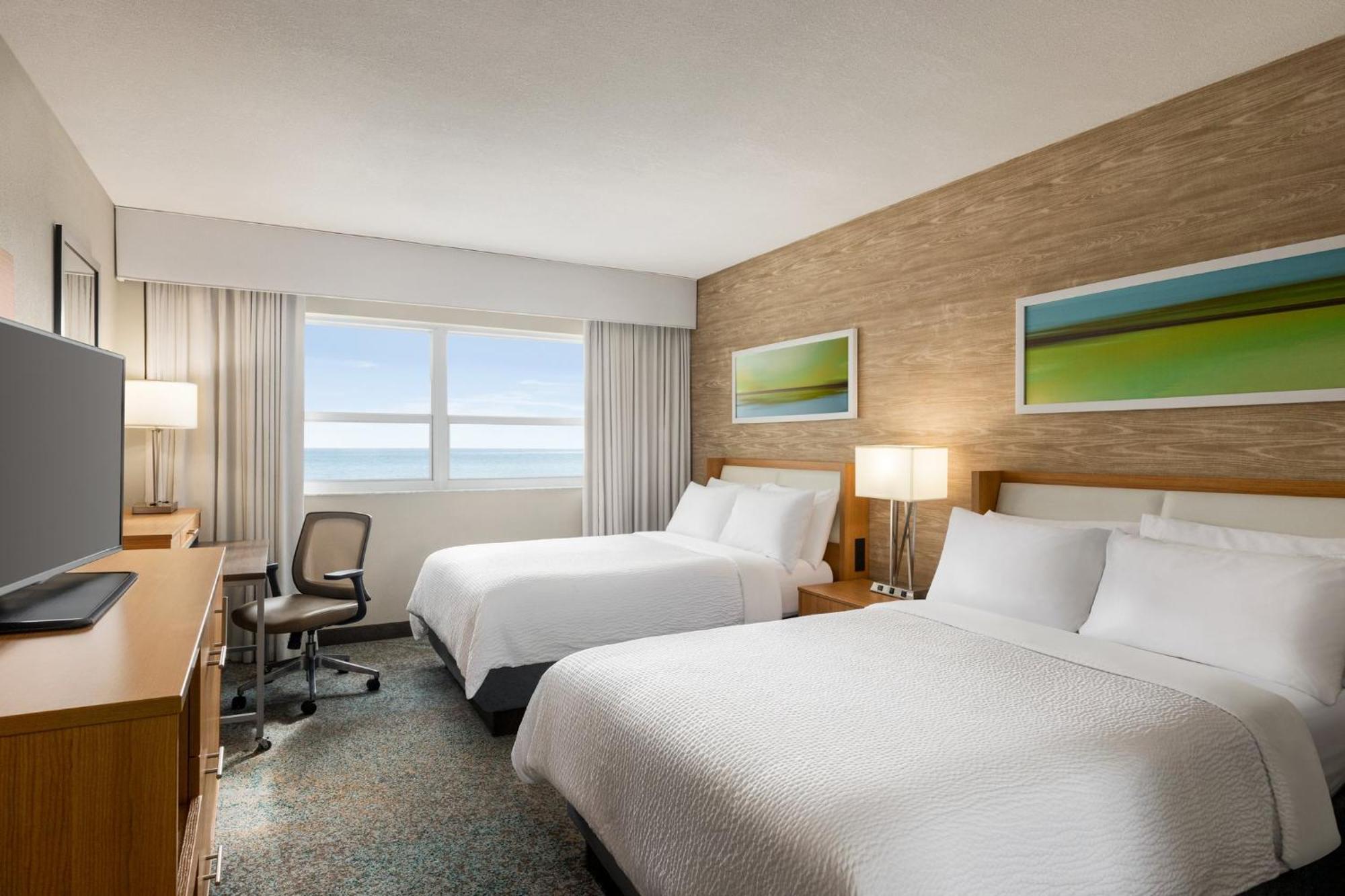 Holiday Inn Miami Beach-Oceanfront By Ihg Exterior photo